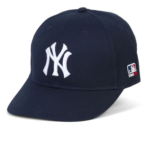 new york yankees hat.